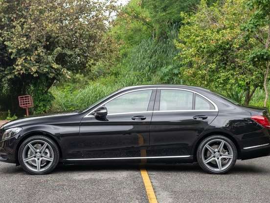 MERCEDES-BENZ-C 180-1.6 CGI AVANTGARDE 16V TURBO GASOLINA 4P AUTOMÁTICO MERCEDES-BENZ-C 180-2015