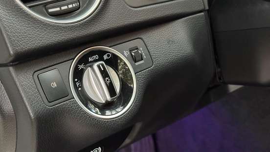 MERCEDES-BENZ-C 180-2015