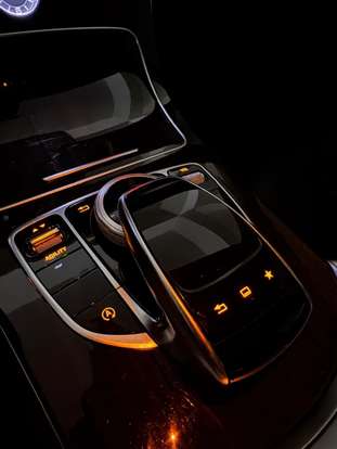 MERCEDES-BENZ-C 180-2015