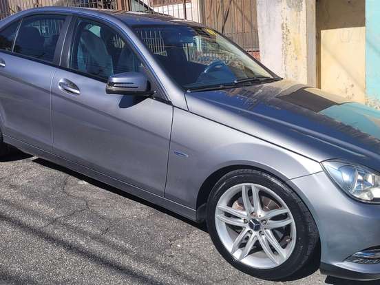 MERCEDES-BENZ-C 180-1.8 CGI CLASSIC 16V TURBO GASOLINA 4P AUTOMÁTICO MERCEDES-BENZ-C 180-2011