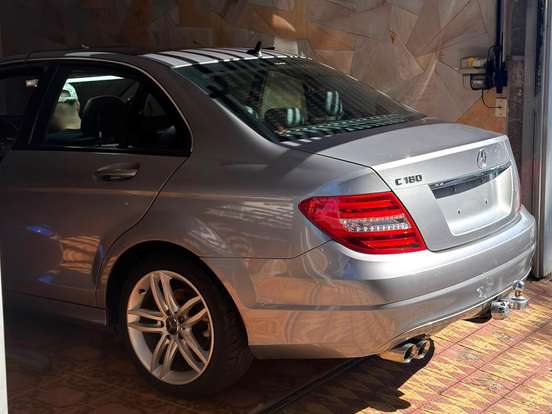 MERCEDES-BENZ-C 180-1.8 CGI CLASSIC 16V TURBO GASOLINA 4P AUTOMÁTICO MERCEDES-BENZ-C 180-2011