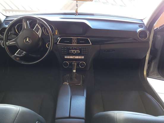 MERCEDES-BENZ-C 180-1.8 CGI CLASSIC 16V TURBO GASOLINA 4P AUTOMÁTICO MERCEDES-BENZ-C 180-2011