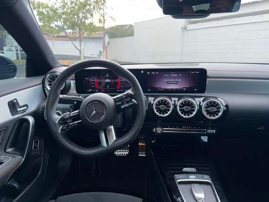 MERCEDES-BENZ-CLA 200-2023