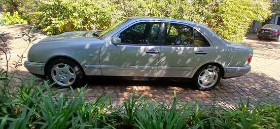MERCEDES-BENZ-E 320-1997
