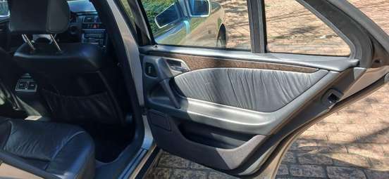 MERCEDES-BENZ-E 320-1997
