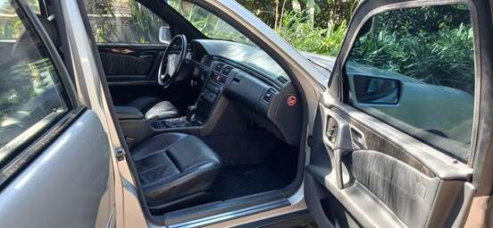 MERCEDES-BENZ-E 320-1997