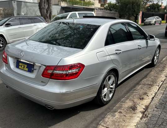MERCEDES-BENZ-E 350-2009