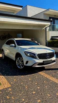 MERCEDES-BENZ-GLA 200-2015