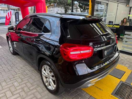 MERCEDES-BENZ-GLA 200-1.6 CGI ADVANCE 16V TURBO FLEX 4P AUTOMÁTICO MERCEDES-BENZ-GLA 200-2015