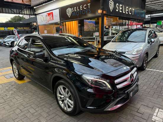 MERCEDES-BENZ-GLA 200-2015