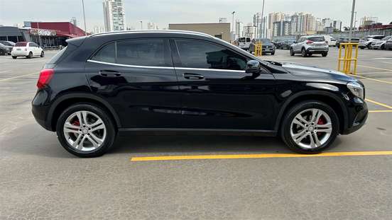 MERCEDES-BENZ-GLA 200-1.6 CGI ENDURO 16V TURBO FLEX 4P AUTOMÁTICO MERCEDES-BENZ-GLA 200-2016
