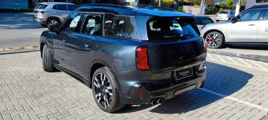 MINI-COUNTRYMAN-2025