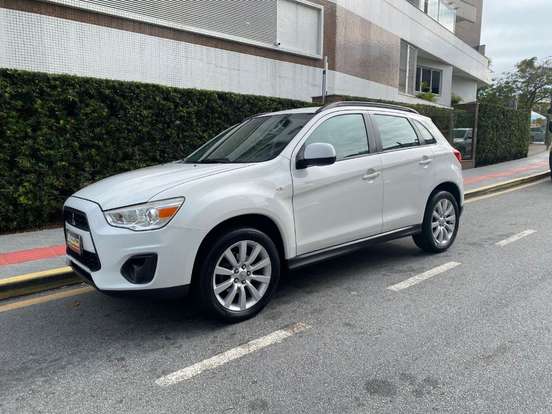 MITSUBISHI-ASX-2014
