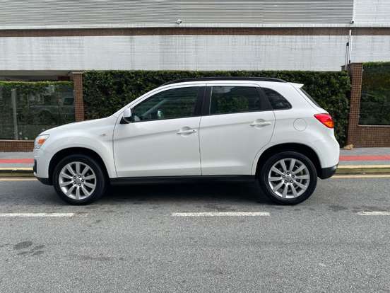 MITSUBISHI-ASX-2014