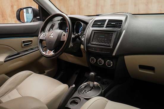 MITSUBISHI-ASX-2019