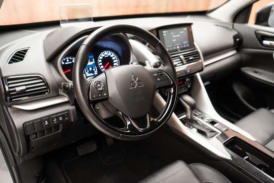 MITSUBISHI-ECLIPSE CROSS-2023
