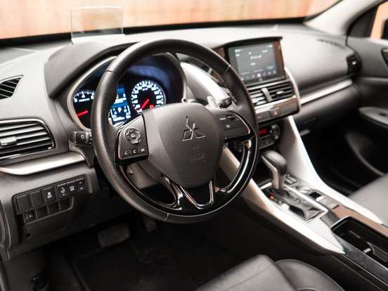MITSUBISHI-ECLIPSE CROSS-1.5 MIVEC TURBO GASOLINA HPE CVT MITSUBISHI-ECLIPSE CROSS-2023