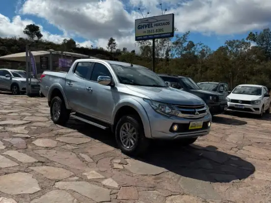 MITSUBISHI-L200 TRITON-2.4 16V TURBO DIESEL SPORT HPE-S CD 4P 4X4 AUTOMÁTICO MITSUBISHI-L200 TRITON-2019
