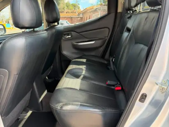 MITSUBISHI-L200 TRITON-2.4 16V TURBO DIESEL SPORT HPE-S CD 4P 4X4 AUTOMÁTICO MITSUBISHI-L200 TRITON-2019