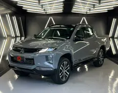 MITSUBISHI L200 TRITON 2.4 16V TURBO DIESEL SPORT HPE-S URBAN CD 4P 4X4 AUTOMÁTICO MITSUBISHI L200 TRITON 2.4 16V TURBO DIESEL SPORT HPE-S URBAN CD 4P 4X4 AUTOMÁTICO