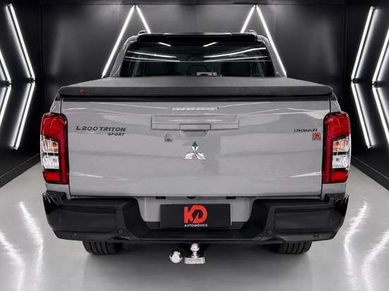 MITSUBISHI-L200 TRITON-2.4 16V TURBO DIESEL SPORT HPE-S URBAN CD 4P 4X4 AUTOMÁTICO MITSUBISHI-L200 TRITON-2024