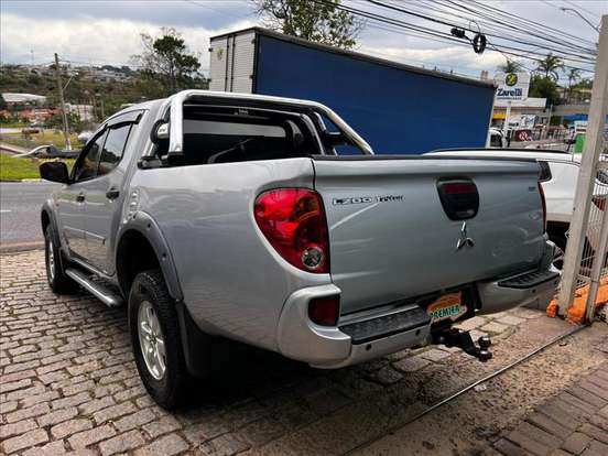 MITSUBISHI-L200 TRITON-3.2 HPE 4X4 CD 16V TURBO INTERCOOLER DIESEL 4P MANUAL MITSUBISHI-L200 TRITON-2012