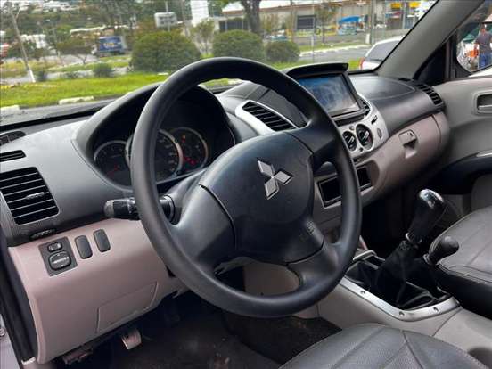 MITSUBISHI-L200 TRITON-2012