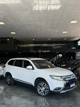 MITSUBISHI OUTLANDER 2.0 16V GASOLINA 4P AUTOMÁTICO