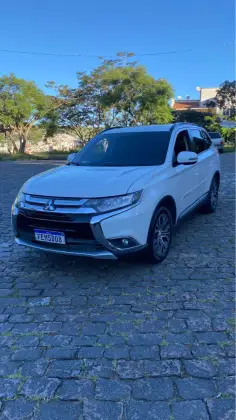 MITSUBISHI OUTLANDER 2.0 16V GASOLINA 4P AUTOMÁTICO MITSUBISHI OUTLANDER 2.0 16V GASOLINA 4P AUTOMÁTICO