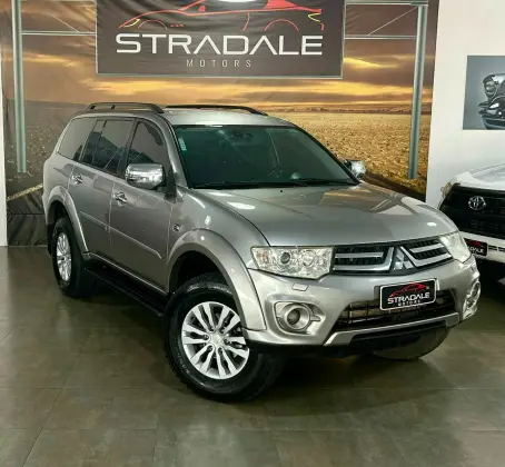 MITSUBISHI PAJERO 3.2 HPE 4X4 7 LUGARES 16V TURBO INTERCOOLER DIESEL 4P AUTOMÁTICO MITSUBISHI PAJERO 3.2 HPE 4X4 7 LUGARES 16V TURBO INTERCOOLER DIESEL 4P AUTOMÁTICO