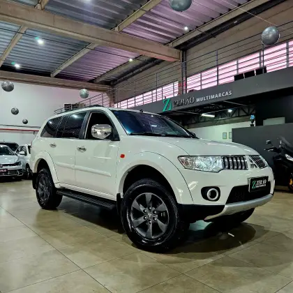 MITSUBISHI PAJERO DAKAR 3.5 HPE 7 LUGARES 4X4 V6 24V FLEX 4P AUTOMÁTICO MITSUBISHI PAJERO DAKAR 3.5 HPE 7 LUGARES 4X4 V6 24V FLEX 4P AUTOMÁTICO