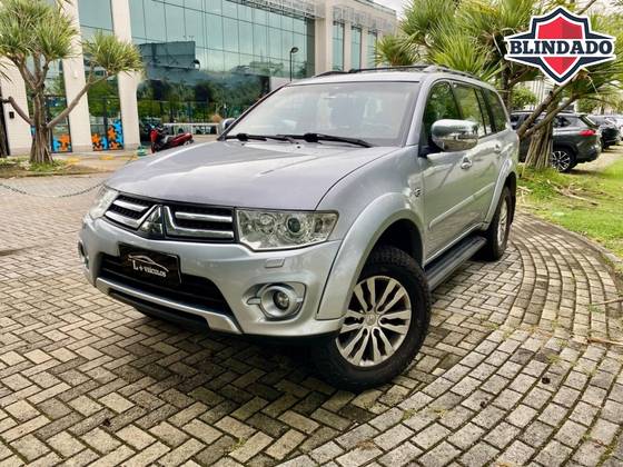 MITSUBISHI PAJERO DAKAR 3.5 HPE 7 LUGARES 4X4 V6 24V FLEX 4P AUTOMÁTICO