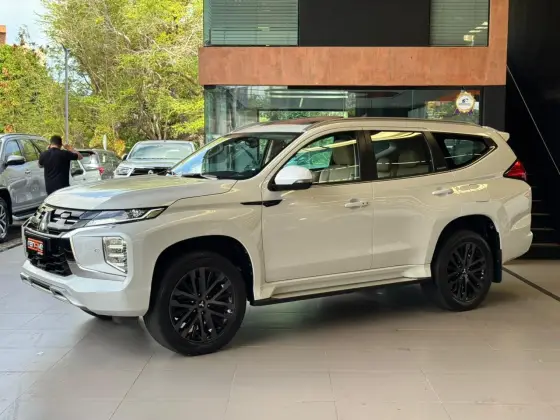 MITSUBISHI PAJERO SPORT 2.4 16V MIVEC TURBO DIESEL LEGEND AWD AUTOMÁTICO