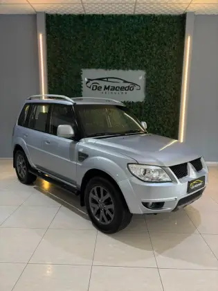 MITSUBISHI PAJERO TR4 2.0 4X2 16V 140CV FLEX 4P AUTOMÁTICO MITSUBISHI PAJERO TR4 2.0 4X2 16V 140CV FLEX 4P AUTOMÁTICO