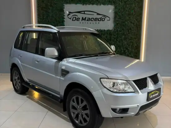 MITSUBISHI-PAJERO TR4-2.0 4X2 16V 140CV FLEX 4P AUTOMÁTICO MITSUBISHI-PAJERO TR4-2012