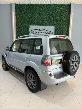 MITSUBISHI-PAJERO TR4-2012