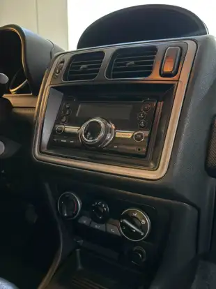 MITSUBISHI-PAJERO TR4-2012