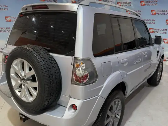 MITSUBISHI-PAJERO TR4-2.0 4X2 16V 140CV FLEX 4P AUTOMÁTICO MITSUBISHI-PAJERO TR4-2012