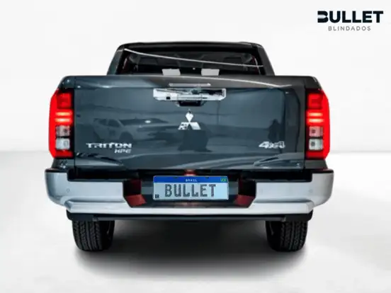 MITSUBISHI-TRITON-2026