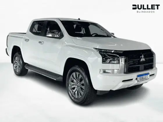 MITSUBISHI TRITON 2.4 BITURBO DIESEL CD HPE-S 4X4 AUTOMÁTICO MITSUBISHI TRITON 2.4 BITURBO DIESEL CD HPE-S 4X4 AUTOMÁTICO