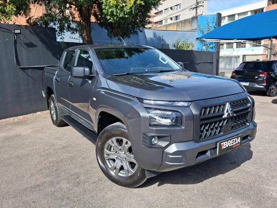 MITSUBISHI TRITON 2.4 BITURBO DIESEL CD GLS 4X4 AUTOMÁTICO
