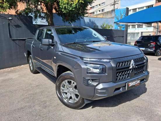 MITSUBISHI-TRITON-2.4 BITURBO DIESEL CD GLS 4X4 AUTOMÁTICO MITSUBISHI-TRITON-2025