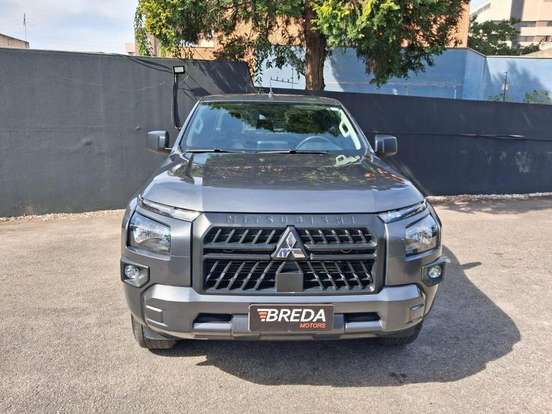 MITSUBISHI-TRITON-2.4 BITURBO DIESEL CD GLS 4X4 AUTOMÁTICO MITSUBISHI-TRITON-2025