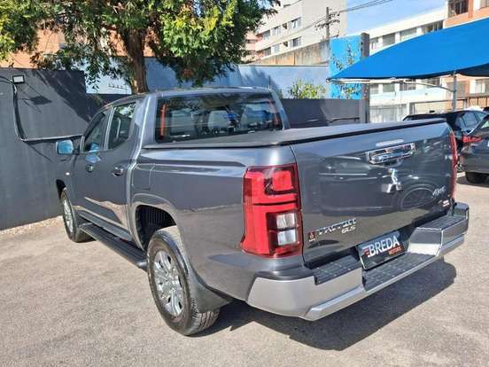 MITSUBISHI-TRITON-2025