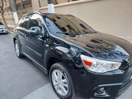 MITSUBISHI-ASX-2011