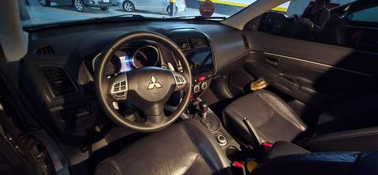 MITSUBISHI-ASX-2010