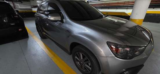 MITSUBISHI-ASX-2010