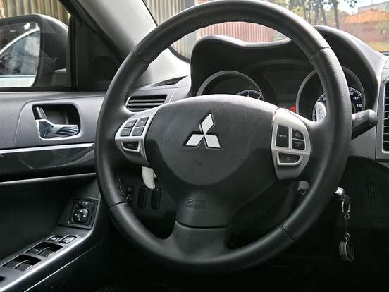 MITSUBISHI-LANCER-2.0 GT 16V GASOLINA 4P AUTOMÁTICO MITSUBISHI-LANCER-2015