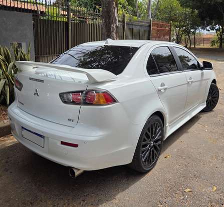 MITSUBISHI-LANCER-2015