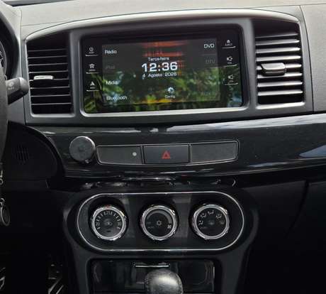 MITSUBISHI-LANCER-2015